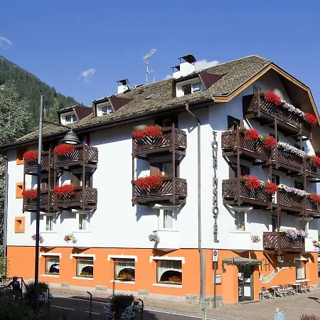 Touring Hotel 3*